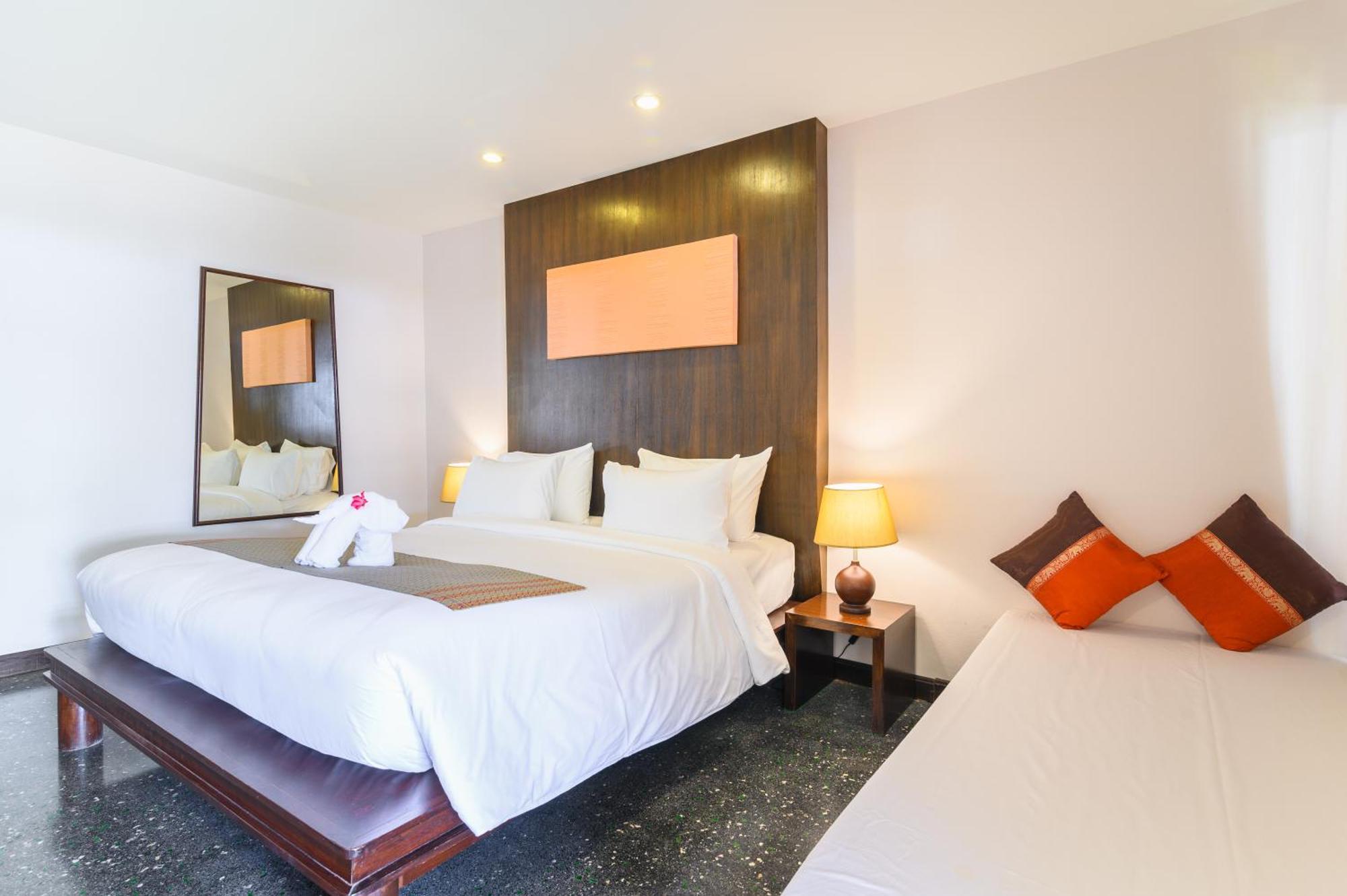 Phuket Kata Resotel Habitación foto